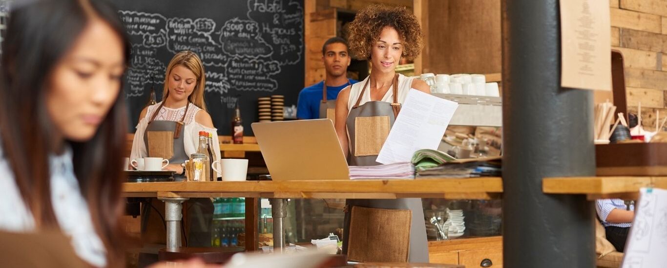 1099 vs W-2: What’s the Major Difference in 2025?