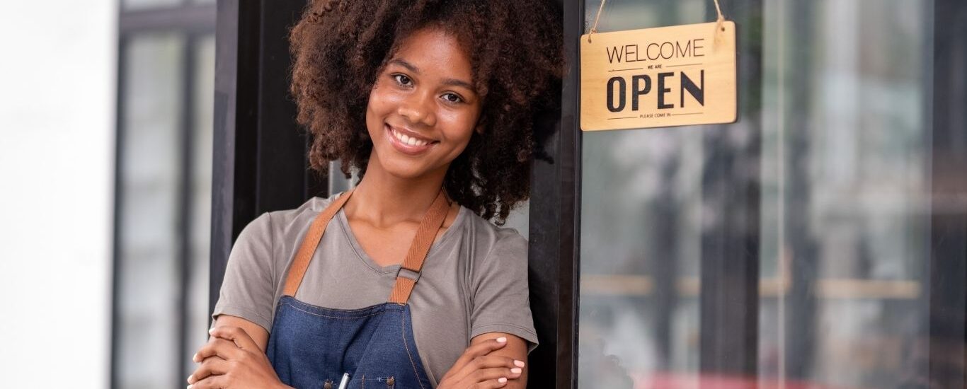 The Pro's & Con's Guide to Outsourcing Your Payroll
